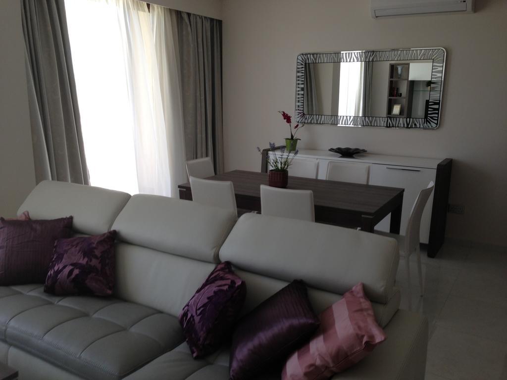 Darlex Apartments Galatex Beach Center Limassol Quarto foto